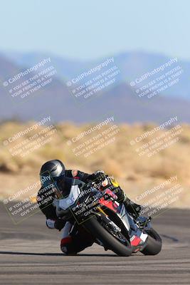 media/Feb-03-2024-SoCal Trackdays (Sat) [[767c60a41c]]/11-Turn 16 (2pm)/